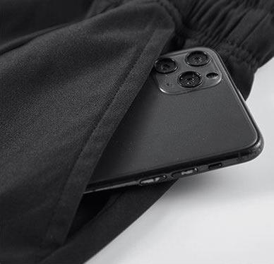 Men’s athletic shorts—comfortable, soft, warm, breathable casual mid-length shorts available in multiple colors, featuring zippered pockets and a drawstring design, made from slightly stretchy fabric, suitable for summer outdoor sports and fitness activit