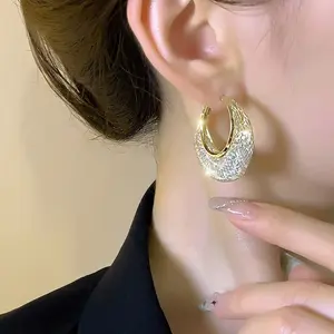Mesh Crystal Earrings for Women with High-End Charm Net Red Same Style Round Earrings Unique Design Classy Earring Clips Light Luxury Zircon