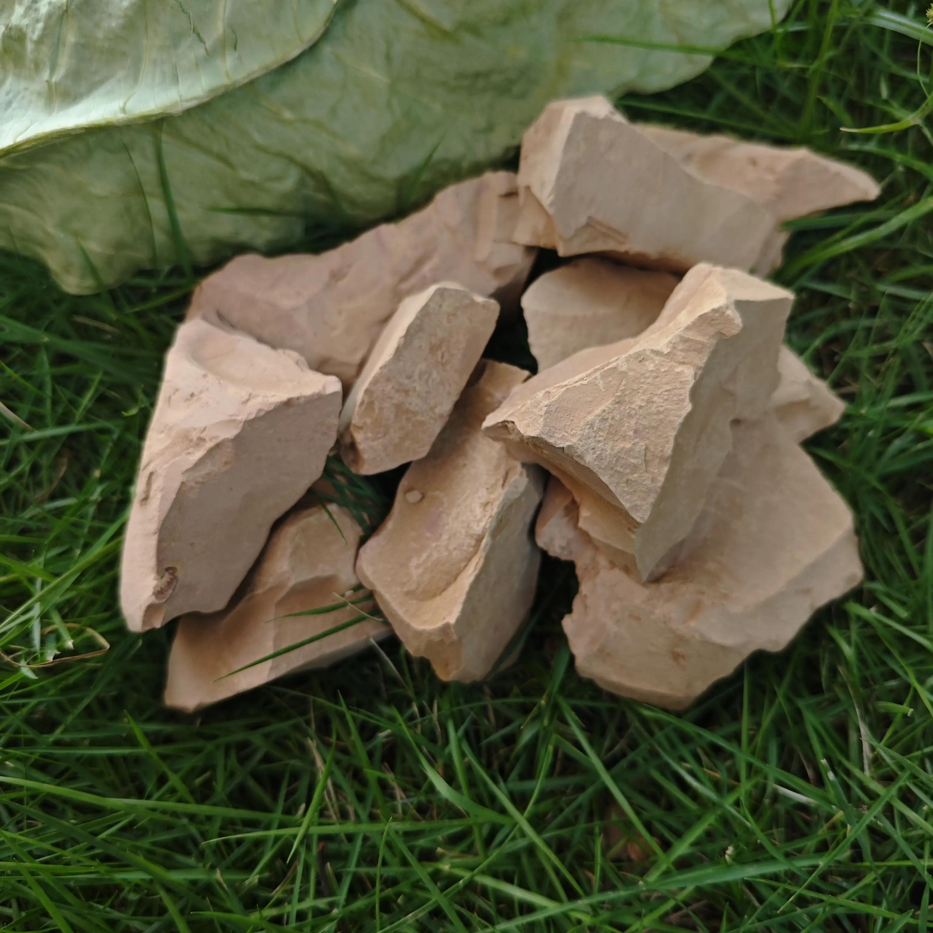 Narat-Brown Edible Kaolin Clay Chunks, 7oz (200g) 100% Pure Natural Food & Cosmetic Grade Clay, Crunchy & Slightly Sticky Texture, Ideal for Pica Cravings, DIY Flexibility & Versatile Use