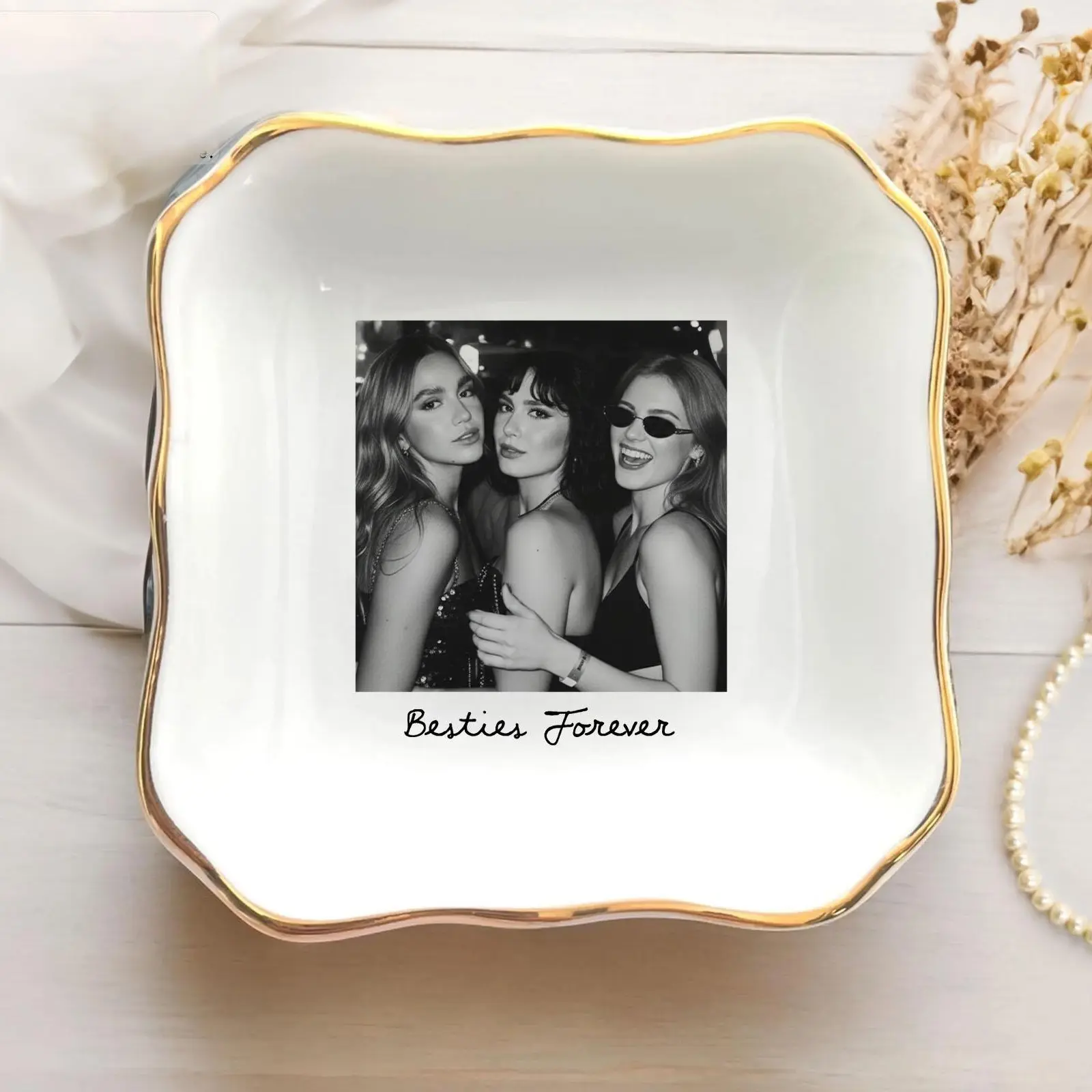 Personalized Bestie Photo Jewelry Dish, Ceramic Trinket Tray for Best Friend, Birthday Gifts For Bestie, Friendship Gift, Graduation Gift, Graduation Decoration 2026