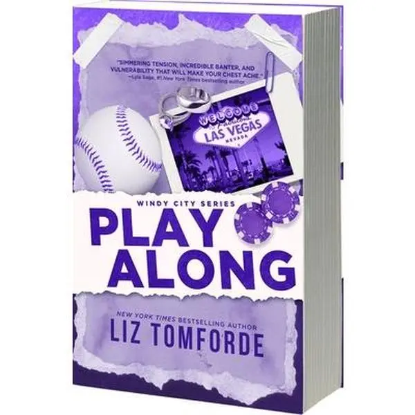 Play Along -- Liz Tomforde, Paperback