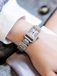 Square Women's Quartz Watch, Elegant Silver Color Alloy Case, Mineral Glass Dial, Analog Display, Perfect for All Seasons, Fashionable Party Watch