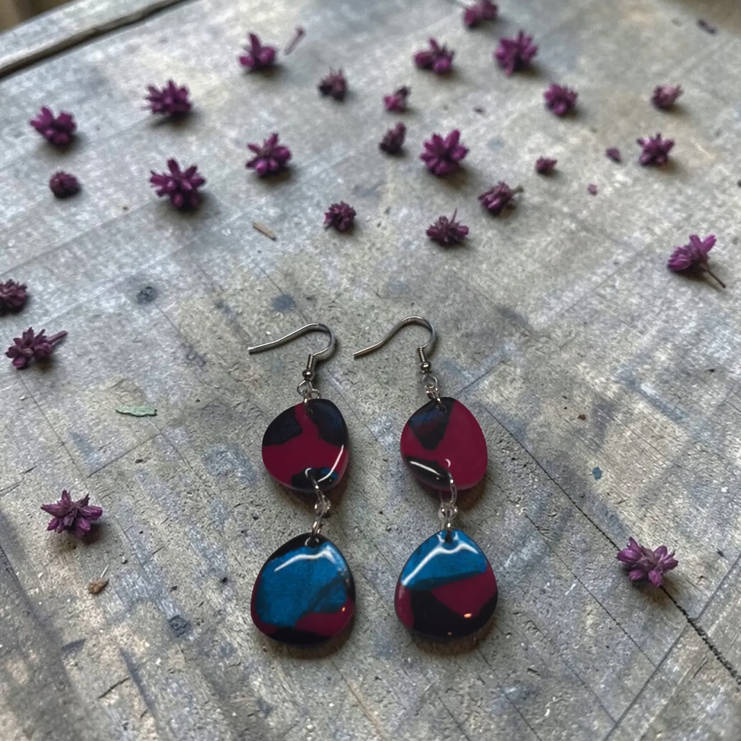 Unique Dangle Earrings with Vibrant Colors and Textured Design for a Standout Look