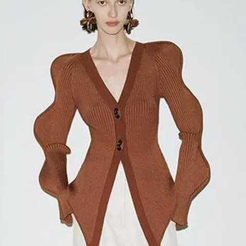 URBAN REVIVO Women's Casual Oversized V-Neck Knit Cardigan - Solid Button-Front Top with Long Puff Sleeves, 1-Piece Knitwear
