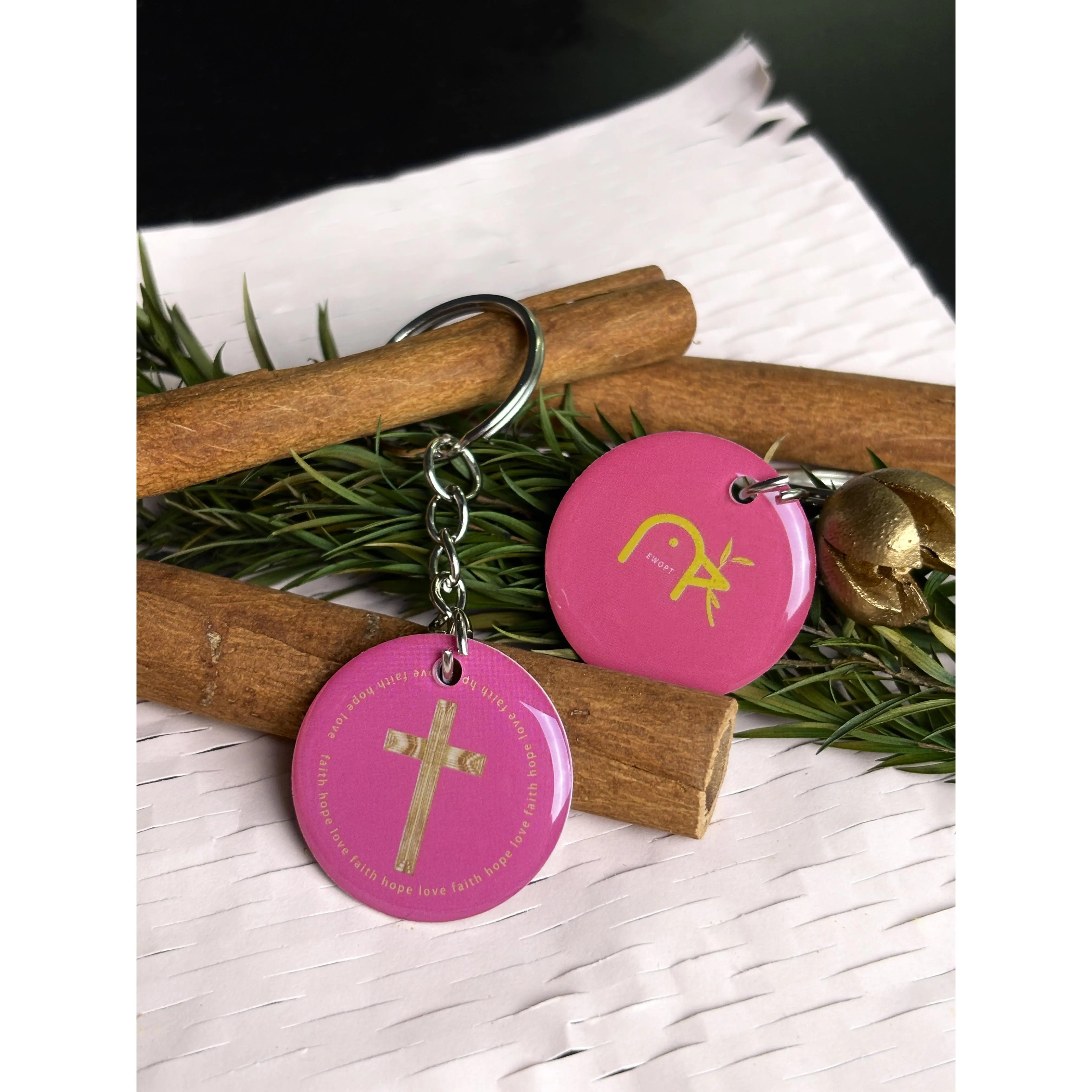 Cute Religious Keychain with Pink Cross Design, Features Daily Bible Verse for Spiritual Growth - Personalized Christian Gift and Keychain Accessories, Cute Keychains