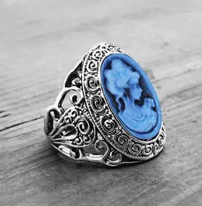 R94-Vintage Oval Cameo Ring, Antique!