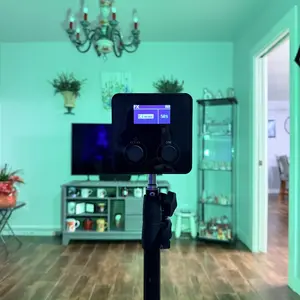 Indoor photography fill light, mini design - wireless technology - portable, adjustable RGB function, 24 movie-level lighting modes, 13400mAh battery with 5-hour long battery life, suitable for outdoor shooting and professional photography.