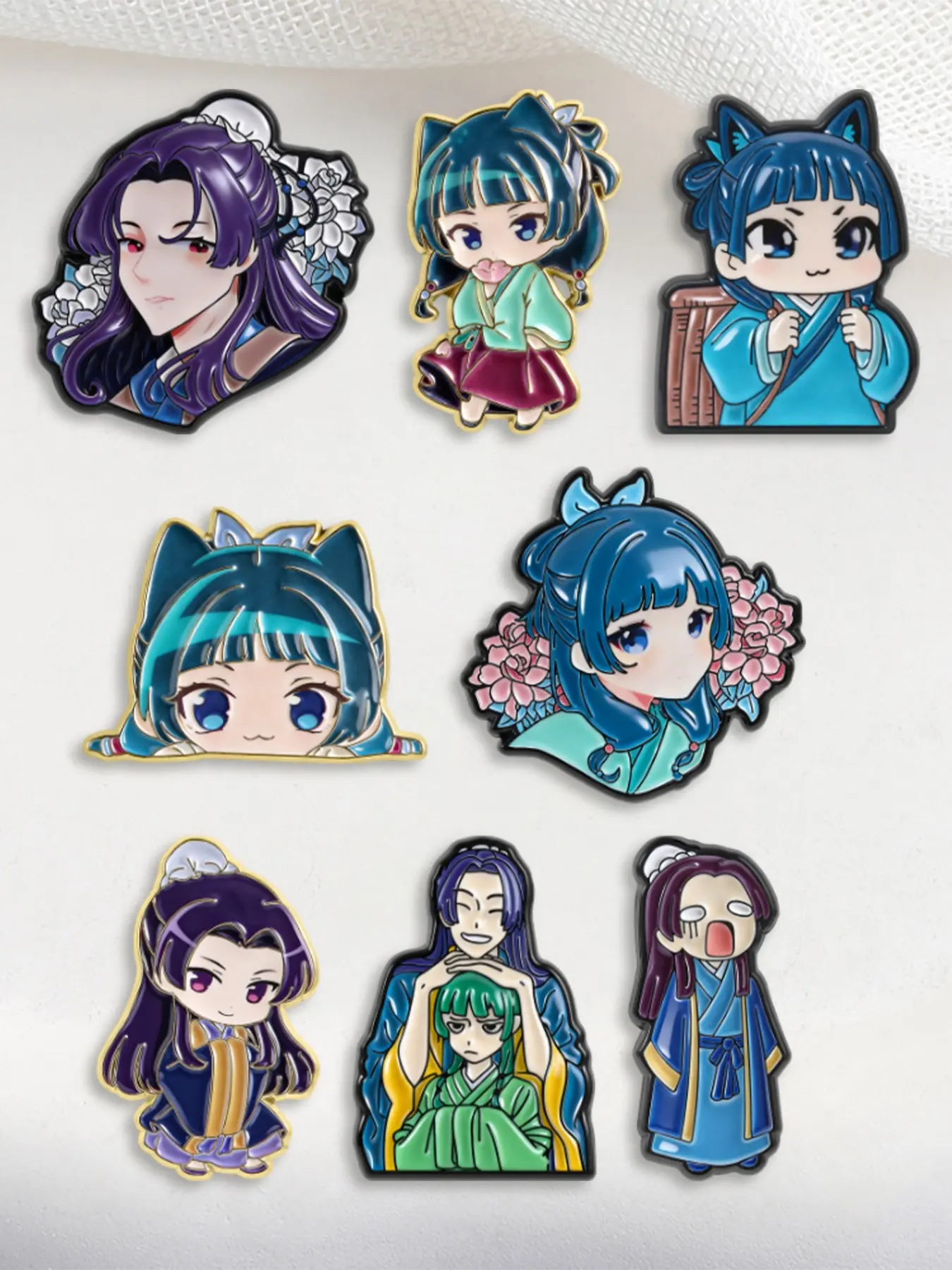 8-Piece Vintage Girl Q-Version Enamel Badge Set, Anime Lover Collectible Pins, Metal Enamel Brooches for Clothes and Backpacks, Drop Set Pins, Decorative Badge, Enamel Lapel Pins, Badge Decoration