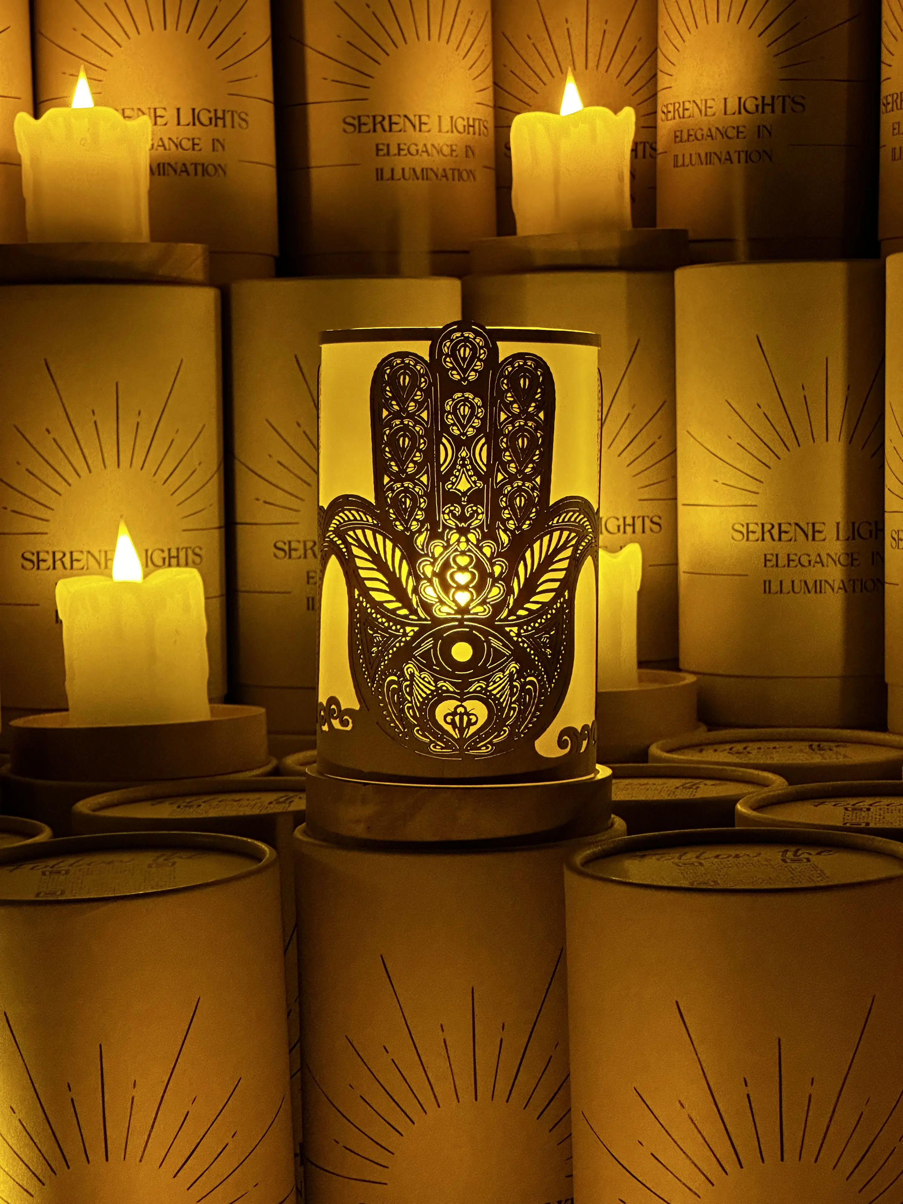 Serene Lights Hamsa V1 Oak Glass Dimmable Flameless Safety Light - Texas-Styled, Battery-Powered, 5-99 Brightness Range, Auto Shut-Off, Lithium Ion Batteries, 18 Hours Runtime, Manufacturer Warranty, Ideal for Gifting, Household with Small Kids
