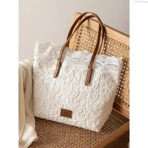 2026 New Vintage Lace Kiss Lock Shoulder Bag for Women, Elegant Crossbody Bag with Adjustable Strap, Lightweight Fashion Purse for Daily Use, Party, Wedding and Travel