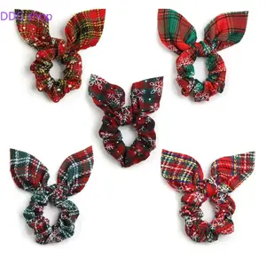 Color-Block Vintage Christmas "Bunny Ear" Scrunchie — Versatile Floral Fabric Holiday Hair Accessory