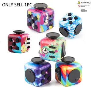 Small Decompression Cube, Portable Stress Relief Toy for Relaxation, Multi-Purpose Finger Sensory Gadget for Focus, Stress Relief Fidgeting, Fidget for Anxiety