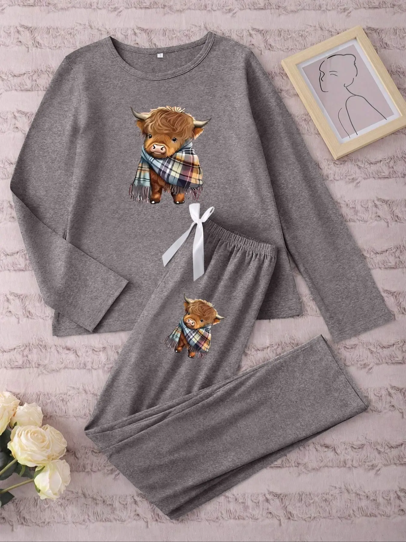 Women's Long Sleeve Pajama Set with Cartoon Scarf & Highland Cow Print, Casual Fitted Sleepwear for Spring & Fall
