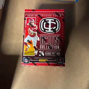 2025 Panini Mahomes Icon Collection Blaster Box (1 Patch Card Per Box) Look For Autographs
