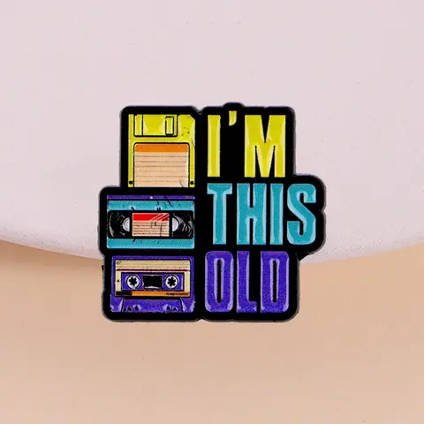 Vintage Retro Theme Enamel Badge Brooches Lapel Pin I'm This Old Soft Disk Blue Tape Stack Design, Perfect for 80s 90s Fans & Vintage Lovers, Enamel Lapel Pins, Alloy Brooch Pin