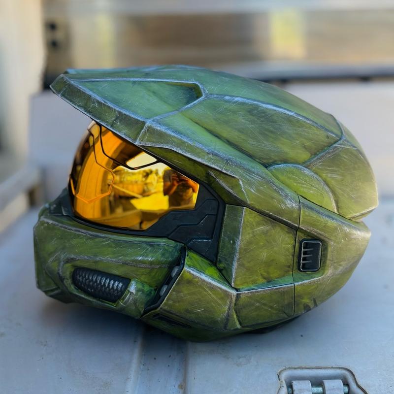 CUSTOM - Officially Licensed Master Chief Wearable Helmet W/ LED lights “ Disguise Costumes “ Full Size Cosplay Collectable Prop