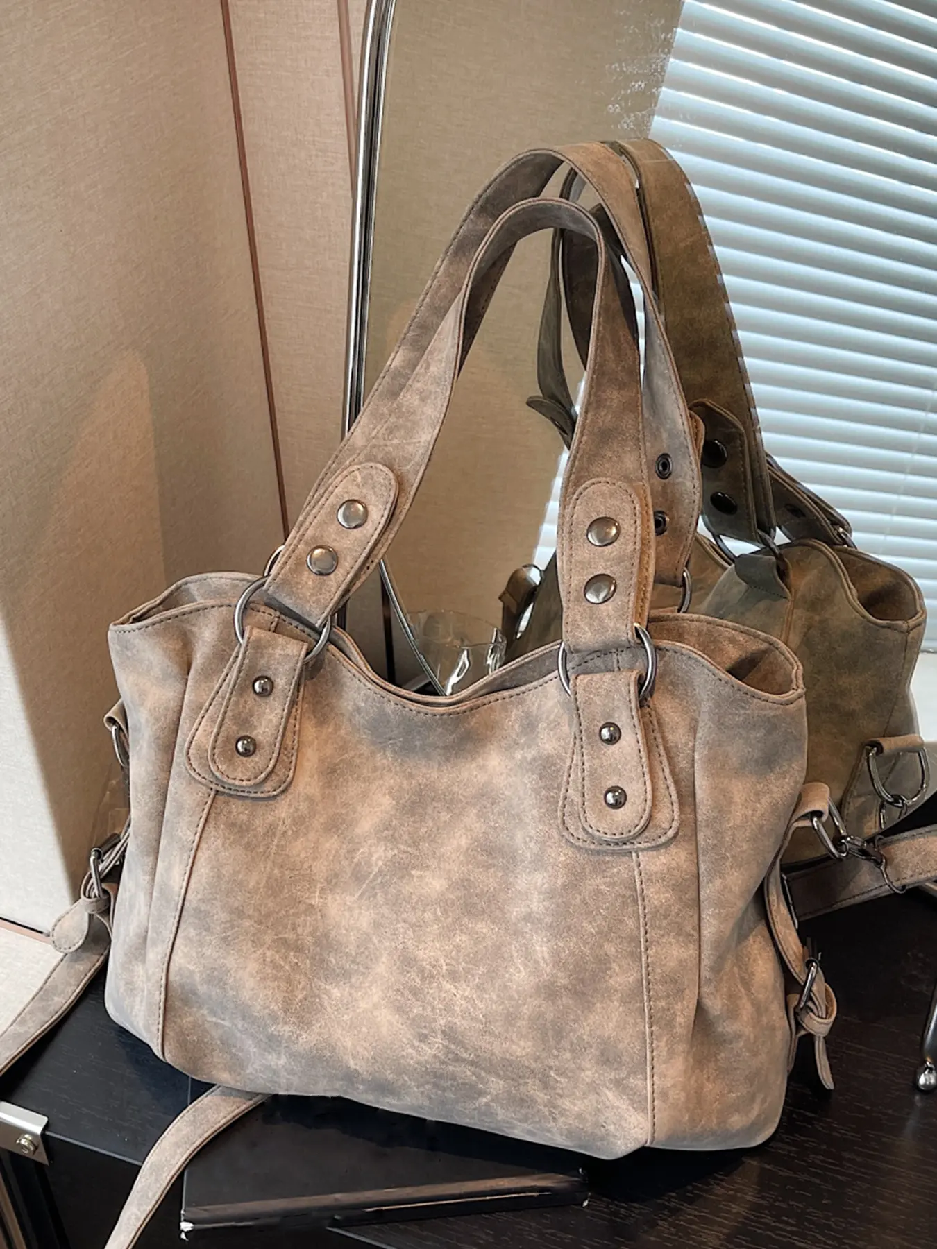 one-shoulder tote bucket bag, Casual Crossbody bag, frosted solid color one-shoulder commuter crossbody bag, Daily commuting bags, suitable for commuting, daily matching and other scenarios, Casual Fashion Bag