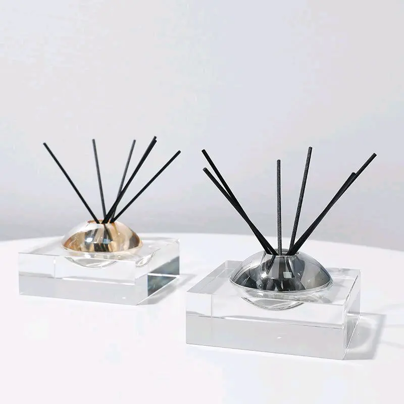 Elegant European Crystal Diffuser Bottle – Fireless Aromatherapy Decor