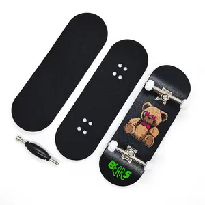 Finger Skateboard 32mm Maple Wood Professional Complete Set, Creative Gift, Unisex, No Battery, Model Se, Ideal for Enthusiasts