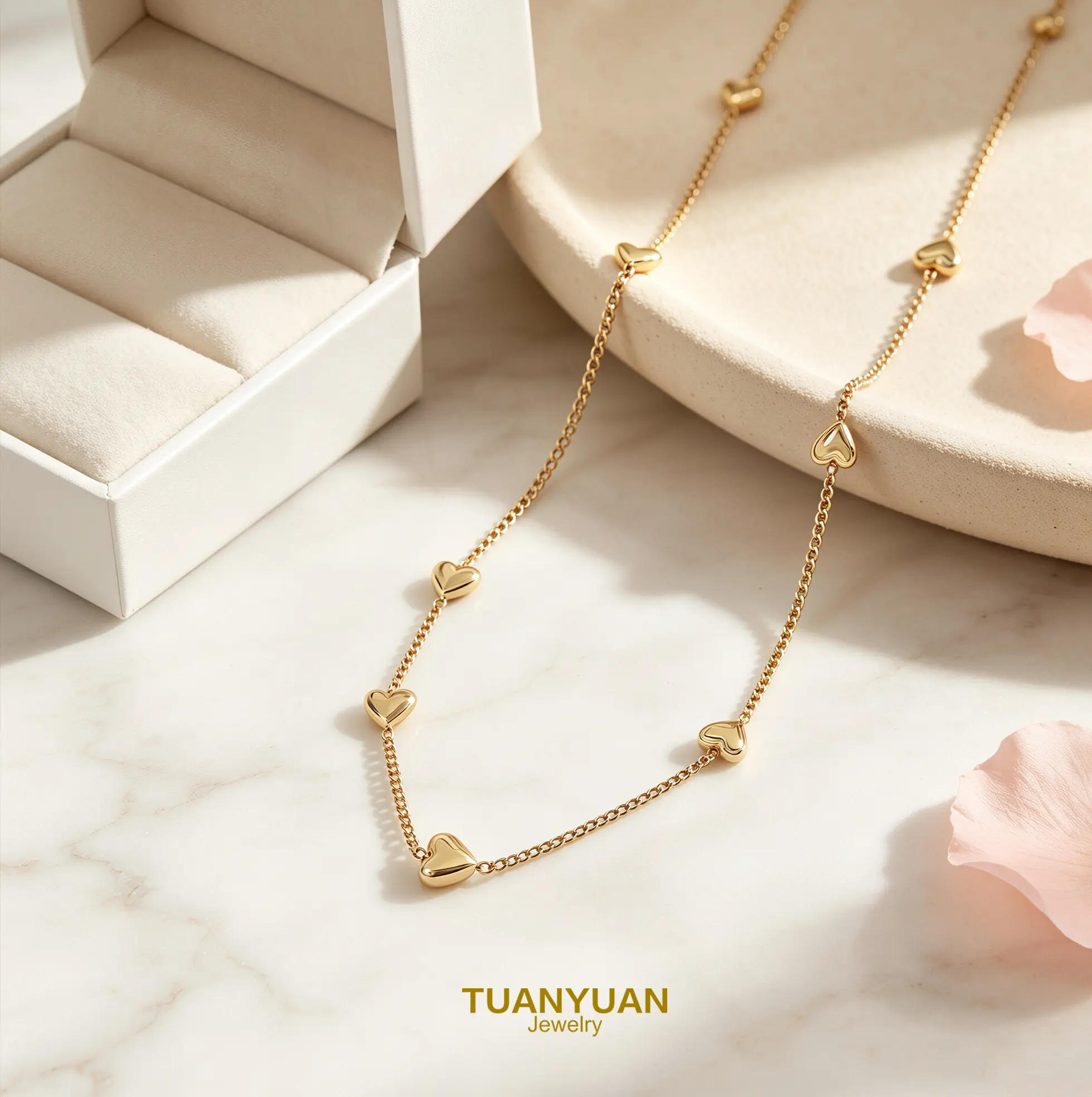 Dainty Gold Heart Charm Necklace | Minimalist Pendant Layering Chain | Cute Y2K Everyday Jewelry for Women