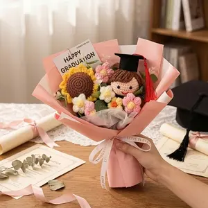 Handmade woven realistic sunflower and rose bouquet - an attractive and easy-to-care-for table decoration. Suitable for graduation gifts, birthday presents, home decoration. Can be given as a gift to teachers or parents. Also suitable for decorating desks