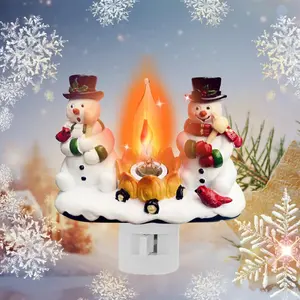 Christmas Present，Snowman Campfire Night Light， Resin Rotating Plug Christmas Night Light With Flame Flicker Effect, Suitable For Children's Room, Hallway, Living Room, Staircase Decoration