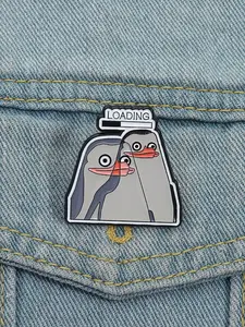 Penguin Loading Enamel Pin Cartoon Animal Alloy Badge, Casual Fashion Backpack Brooch for All Seasons, Unisex Accessories for Ages 13 and Above