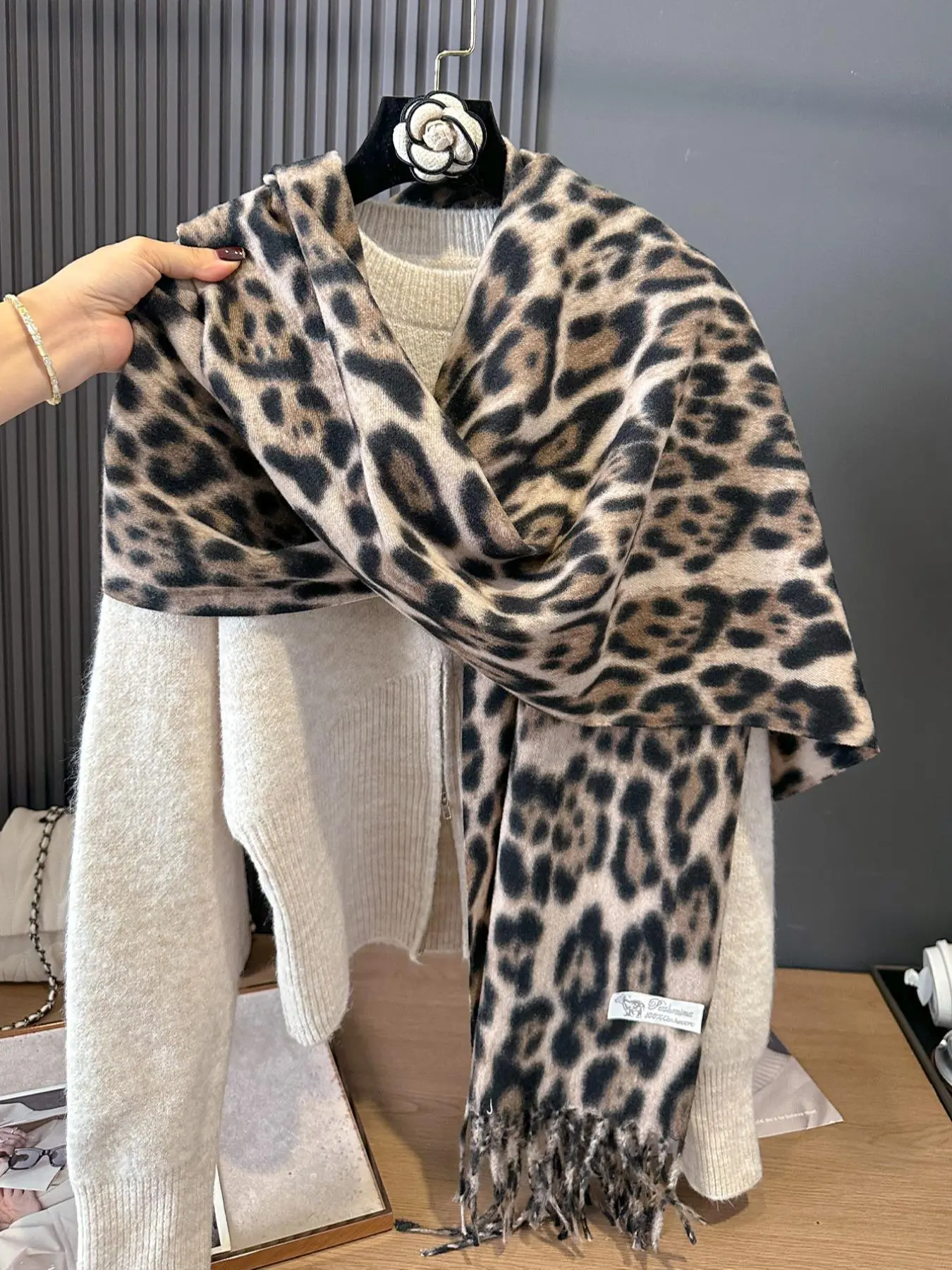 Women's Leopard Print Tassel Decor Scarf, Casual Soft Warm Shawl for Fall & Winter, Fashion Accessories for Daily Wear