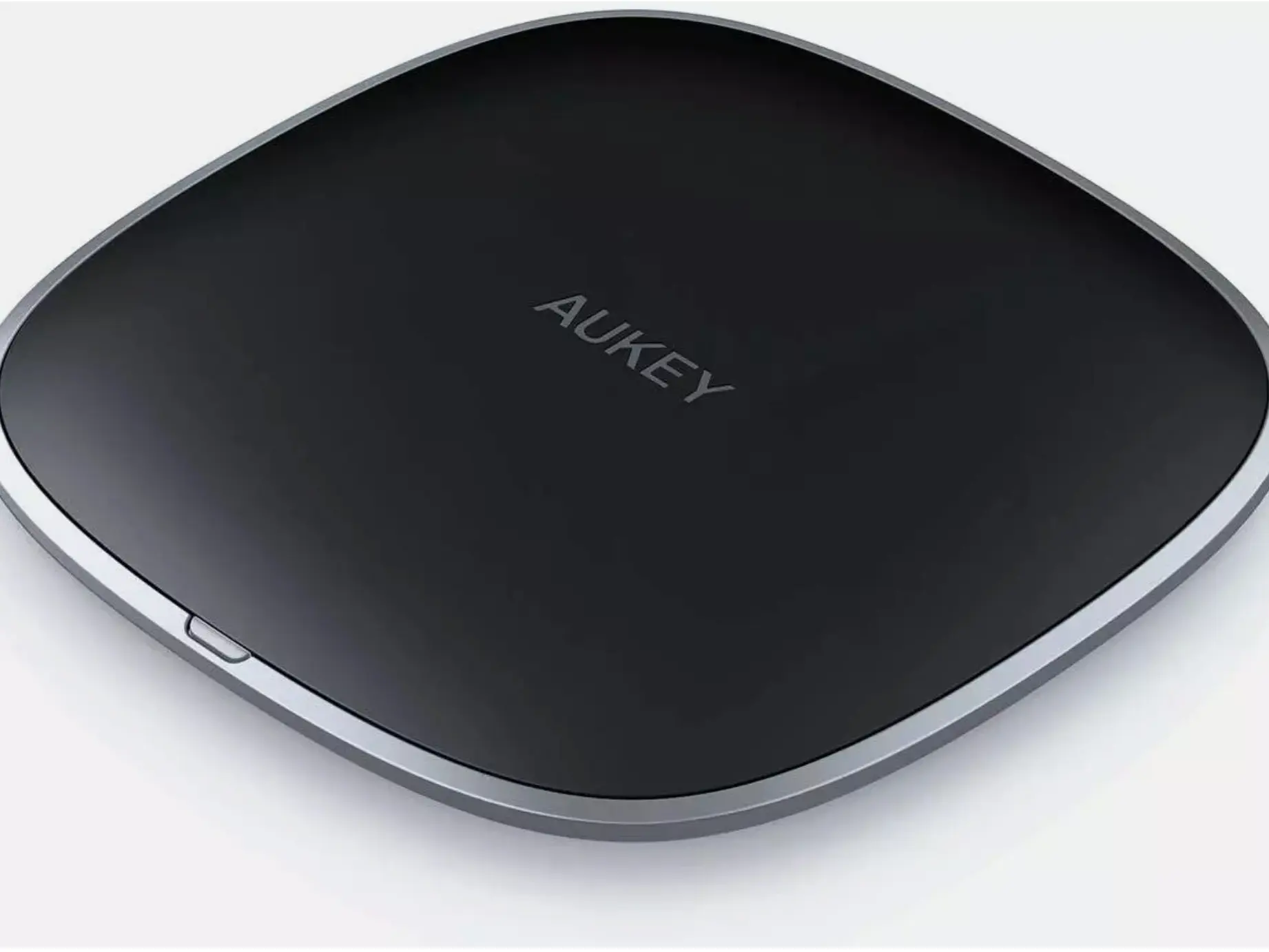 AUKEY Graphite Wireless Charger, Ultra-compact Wireless Charging Pad