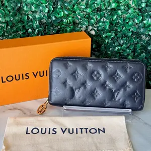 Pre-owned Louis Vuitton FINAL SALE Small Leather Goods Lambskin Embossed Monogram Coussin Zippy Wallet