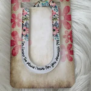 Jeremih 29:11 Large Paper Clip Bookmark with Floral Design and "For I know the plans I Have For You" Text