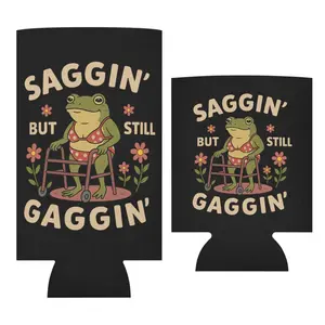 Saggin' But Still Gaggiin' Beer Can Holder Sleeve Gift for Wife or Girlfriend Portable summer beach Bottles Cup Mug Tumbler Drinkware hilarious
