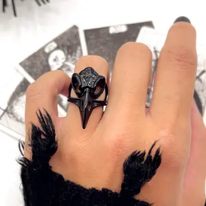 Gothic bird skull ring | Witchy raven ring | Goth horror jewelry | Black crow ring | Halloween ring | Animal skull jewelry | Plague doctor
