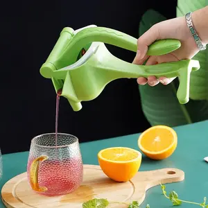 Multifunctional Manual Fruit Juicer, Portable Hand Press Lemon Orange Squeezer, Non-Electric Mini Citrus Juicer, Household Plastic Juice Extractor with Residue Separation, Easy Clean Small Handheld Press Juicer for Home Kitchen Outdoor Use
