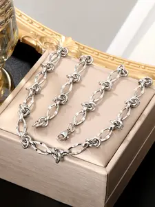 Hiphop Thorn Lip Chain Necklace, Durable Street Style Jewelry, Modern Fashion Accessories, Perfect Gift for Friends and Partners, Suitable for Parties and Daily Wear