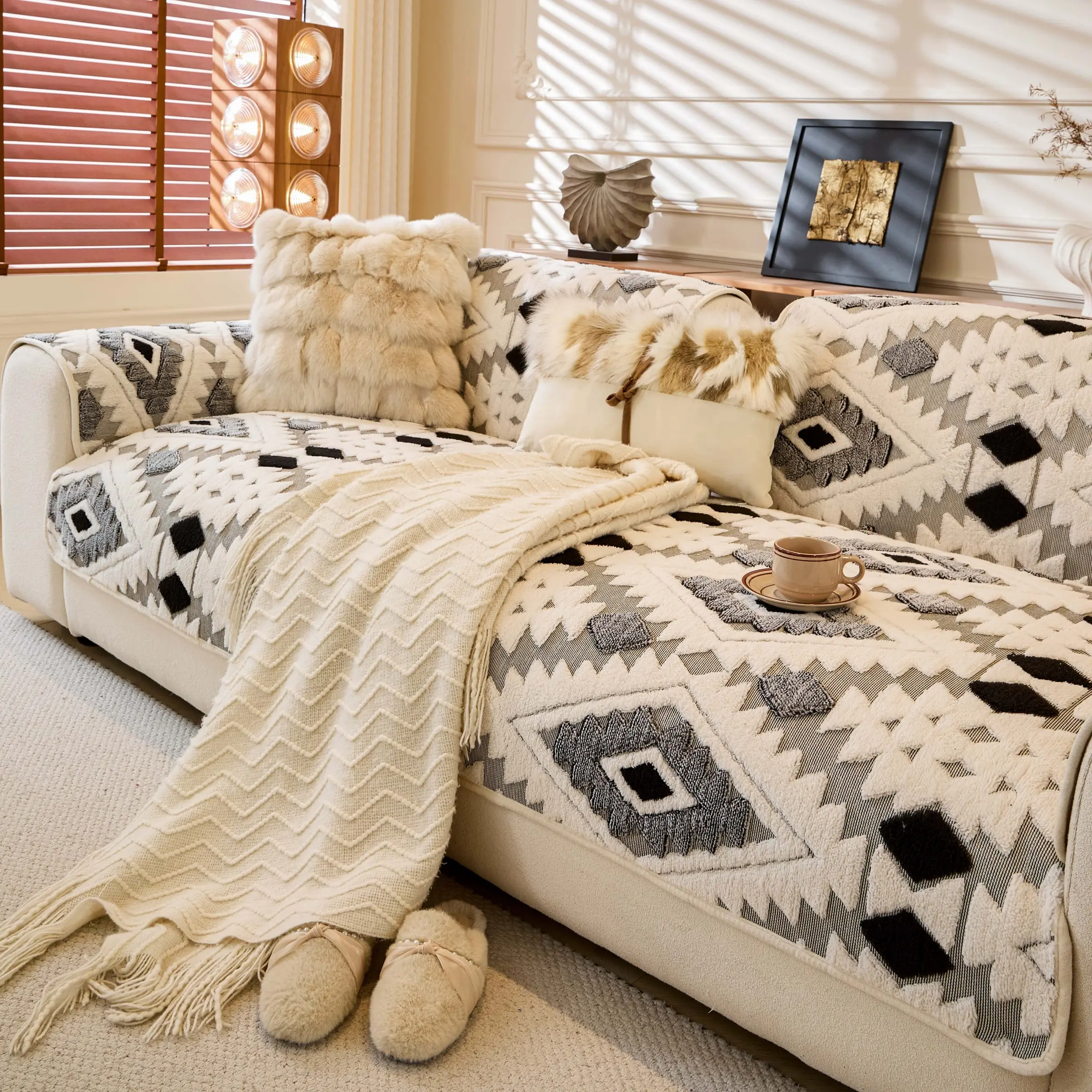1 Pc Boho Geometric Sofa Cushion Cover Pad, Thick Non-Slip Couch Protector, Pet-Friendly Washable Sofa Mat, Scratch Resistant Decorative Sofa Throw, Sofa Slipcover, Sectional Couch Covers for Armchair, Loveseat & Sofas, Home Decor