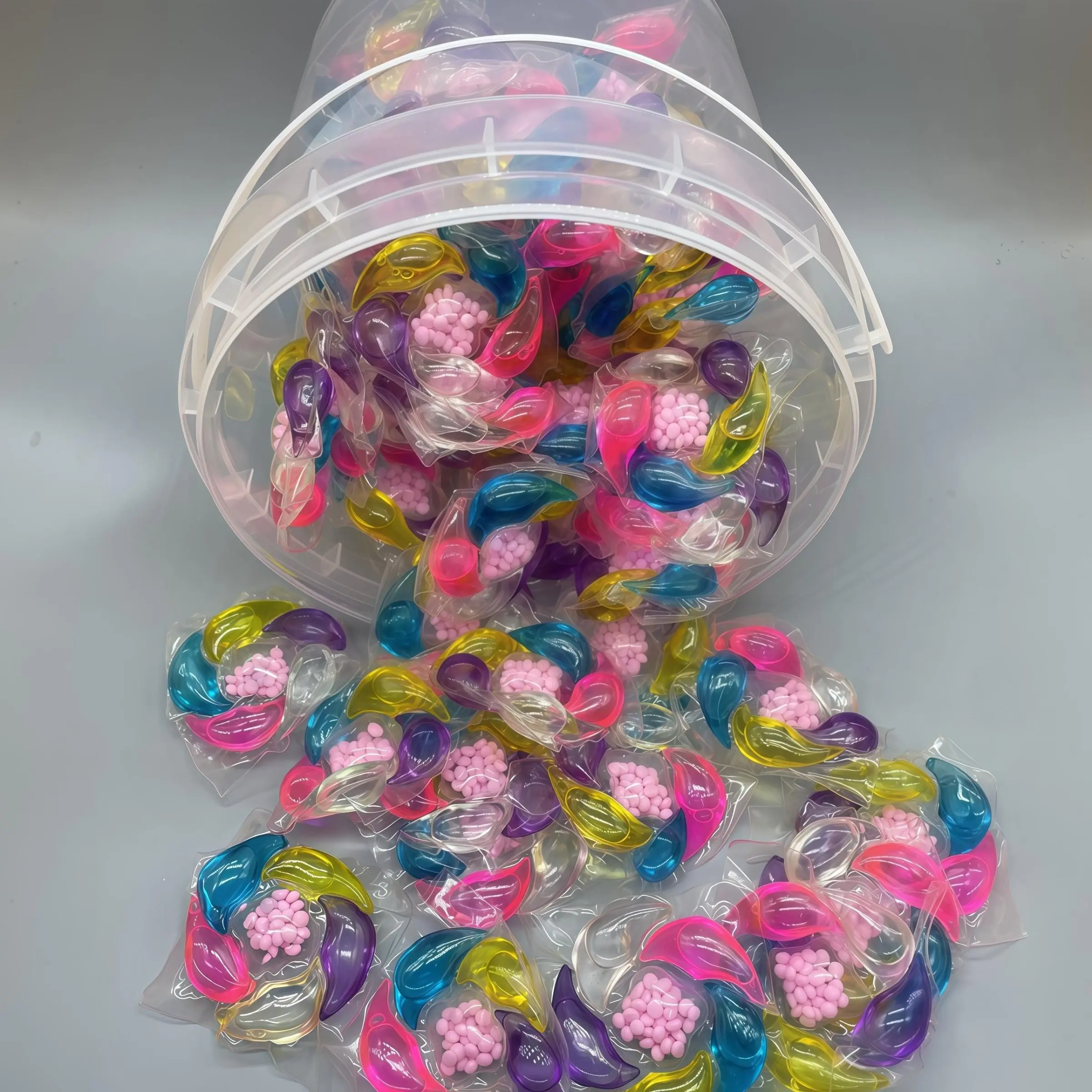 1 pack of 30pcs/50pcs, 80pcs six-in-one laundry beads, fragrant laundry liquid, laundry capsules, Laundry Pods, concentrated and instant, mild deodorizing, suitable for home use and travel, various laundry needs, Laundry Products