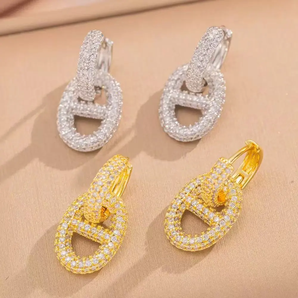 Classic Style Bronze Hoop Earrings, Vintage-Inspired Zircon Embellished Pig Nose Design for Women, Lightweight for Daily Wear, Classic Style Earrings