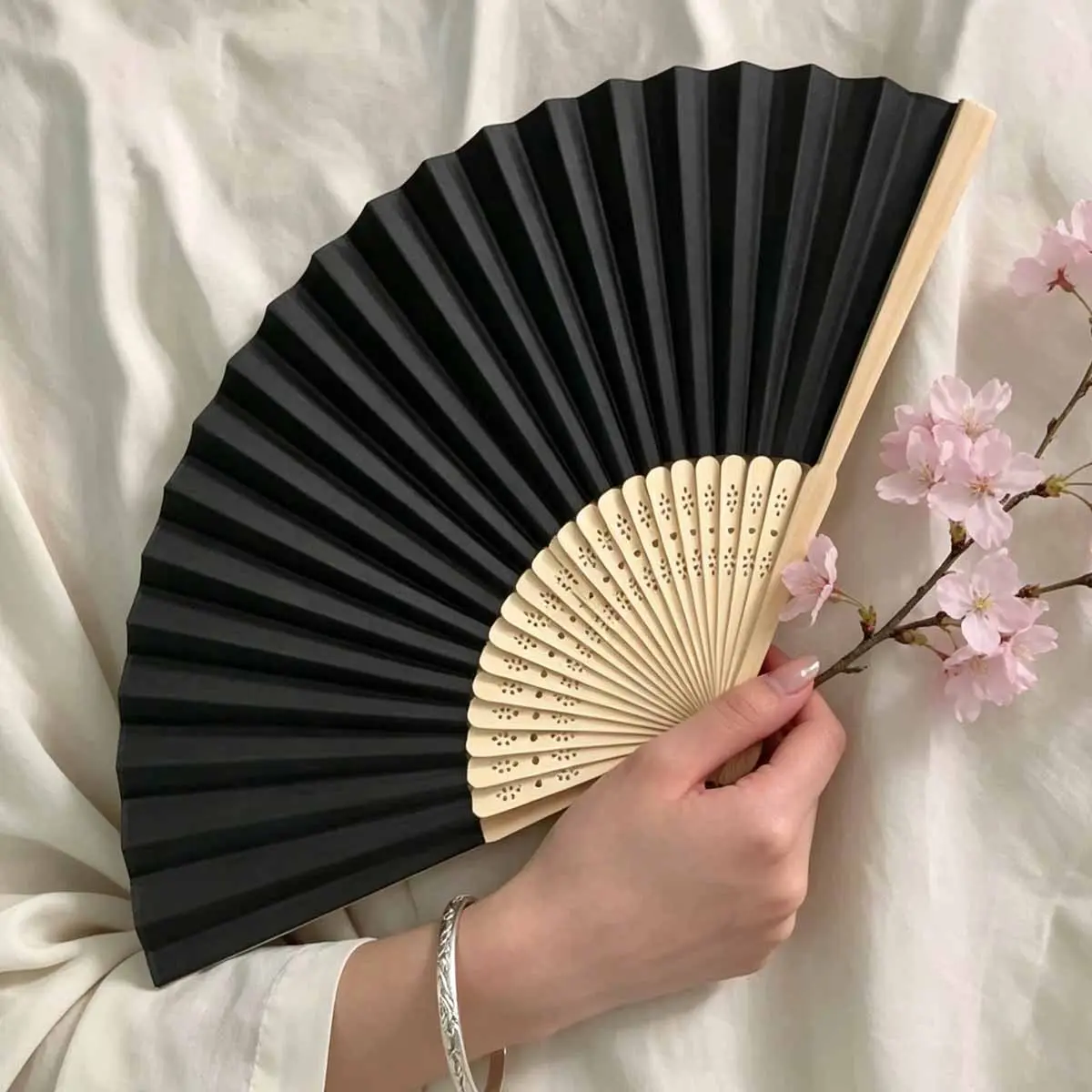 Classic Simple Personalized Hand Fan, Bamboo Folding Fan, Portable Folding Fan, Party Wedding Gift Hand Fan, Elegant Design, Perfect for Special Occasions