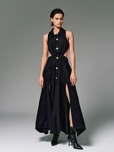 URBAN REVIVO Women's Casual Pocketed Sleeveless High-Waist Denim Maxi Dress - Gold Button Collar, Cutout, Retro Flowy Split, Chic, Elegant, High-Slit Shirt Dress