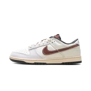 Dunk Low "Dark Pony" IM6670 202