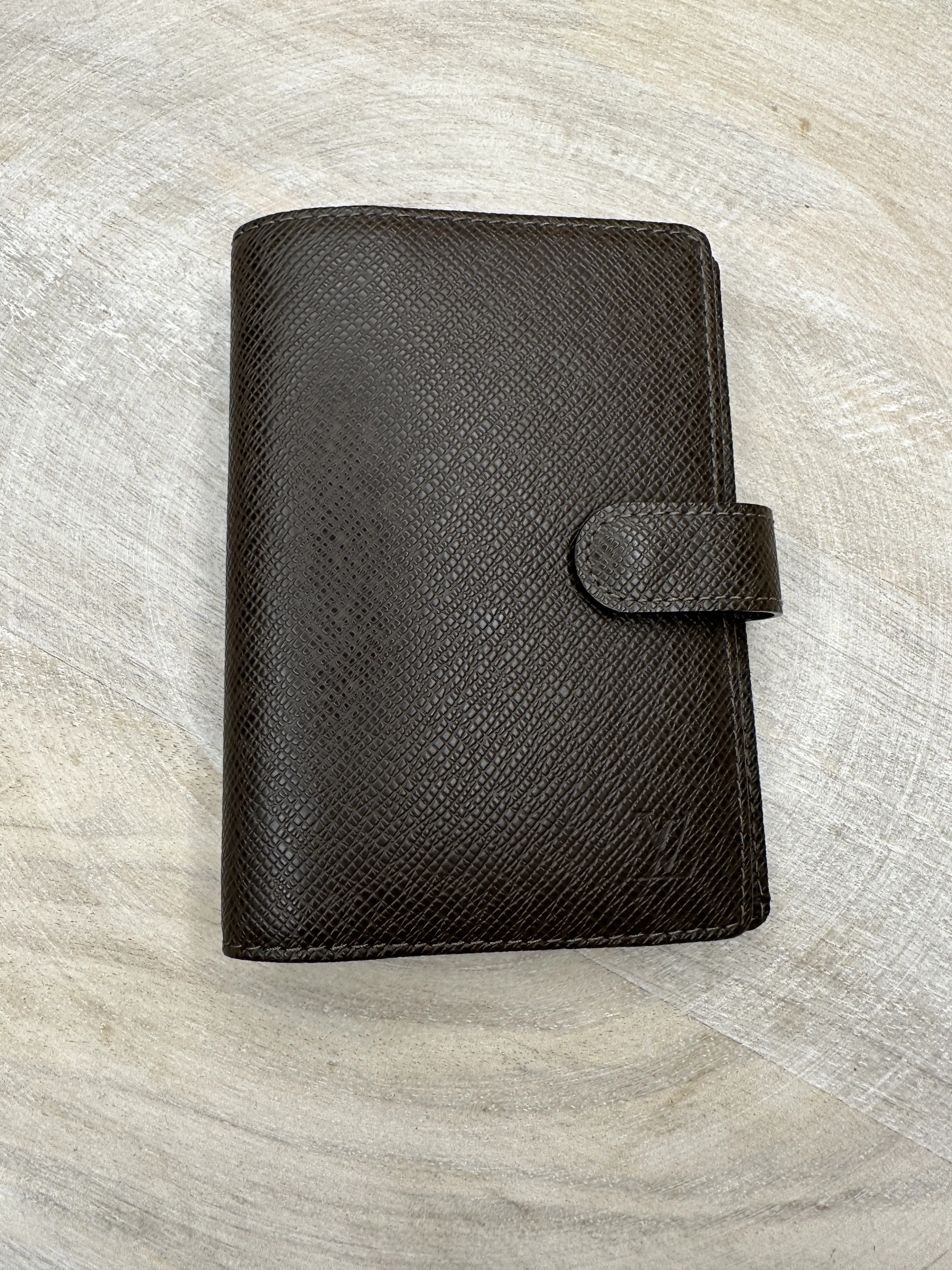 Pre-owned Louis Vuitton Leather small leather goods Brown Taiga PM Ring Agenda C...