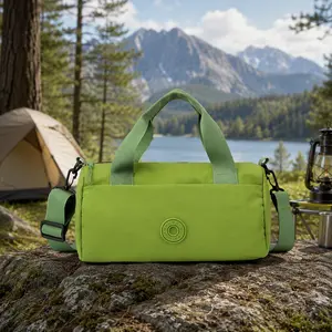 Stylish and lightweight small sports bag, outdoor casual travel crossbody bag, large capacity yoga training tote bag