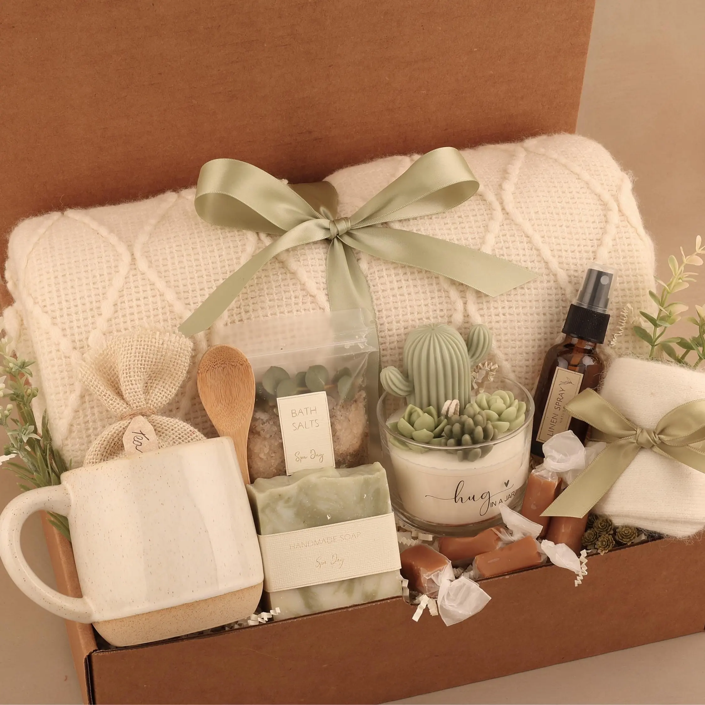 HugCactusGlassCandle