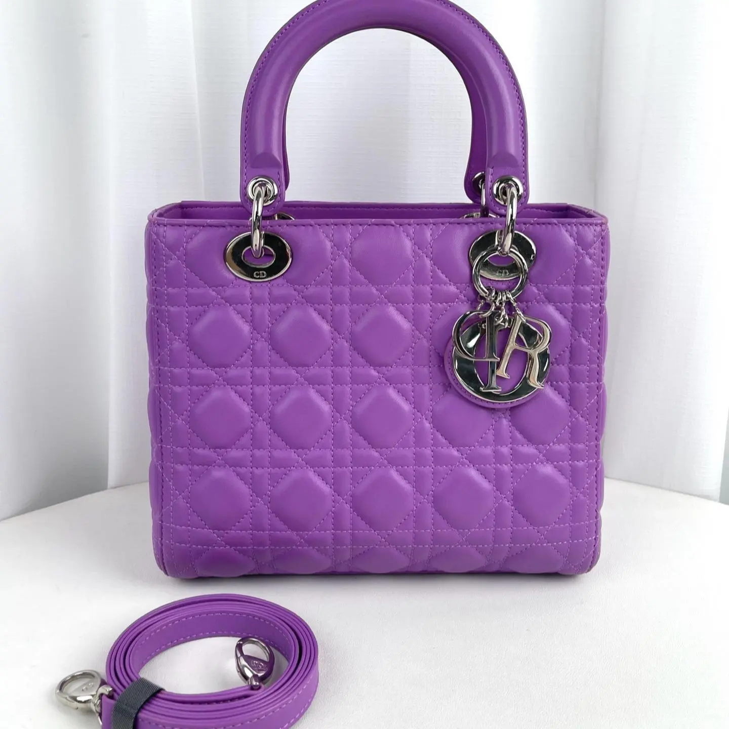 Pre-owned Dior Cannage Lady MediumCannage Lady Medium 24426359