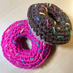 Catnip Crazies Donut, cat toy, crochet, organic catnip
