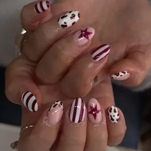 24pcs Short Oval Striped Star Leopard French Design Nails, Acrylic Press-On False Nail Set, Includes Jelly Glue and File, Easy Wear