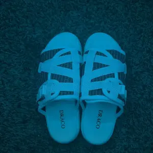 Reflective Slides for Men and Women – Full 3M Reflective Sandals with Adjustable Straps, Arch Support & Anti-Slip Sole, Comfortable Footwear for Wide or Narrow Feet, Light-Up Slide Sandals for Day & Night Wear