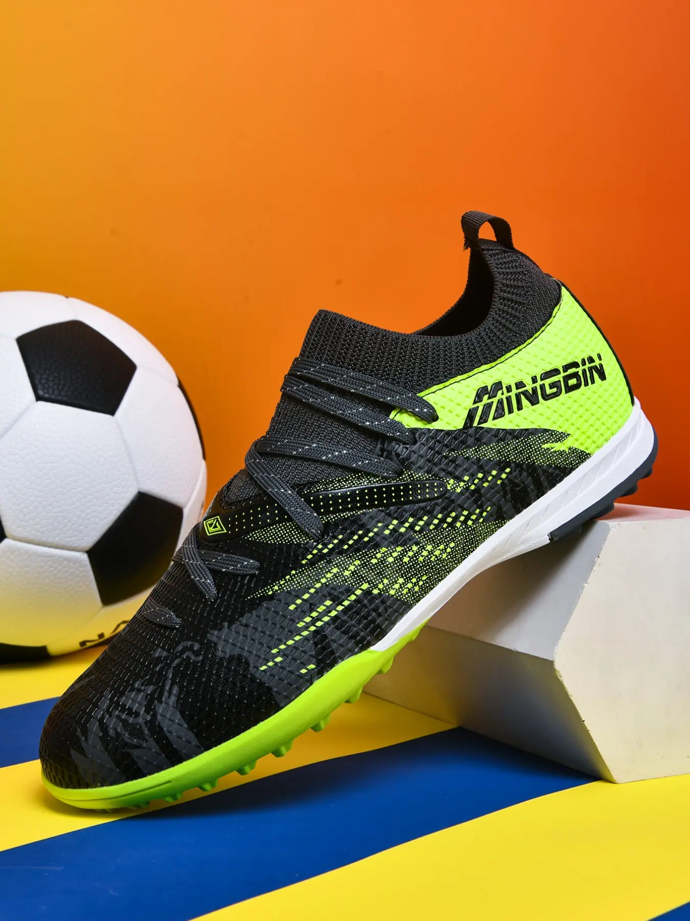 Unisex Football Shoes, Low Top Anti-Slip Durable Long Studs, Suitable for Artificial Grass and Natural Turf, Indoor Outdoor Training and Matches