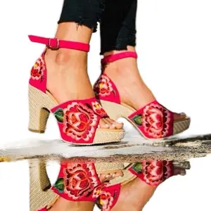 Mexican heels Footwear, Embroidered, Made in Mexico elegante zapatillas bordadas, comfort and flexibility zapatilla rosa